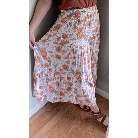 Hayden pull on Floral tiered boho Skirt Orange and Blue size large - Picture 2 of 12